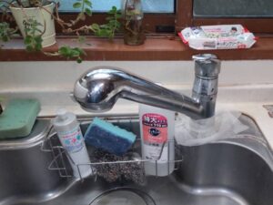 千葉キッチン取付け隊　カートリッジそのままで浄水栓の交換　施工前
